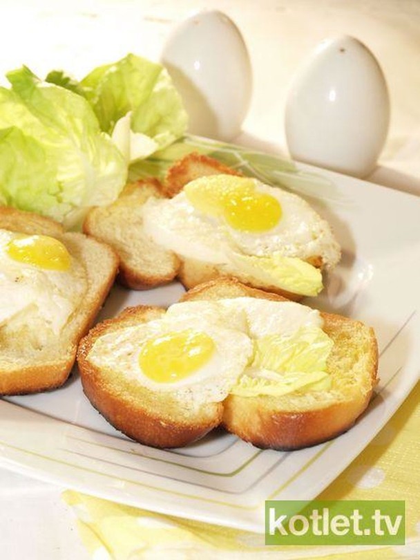 Jajeczka na tostach