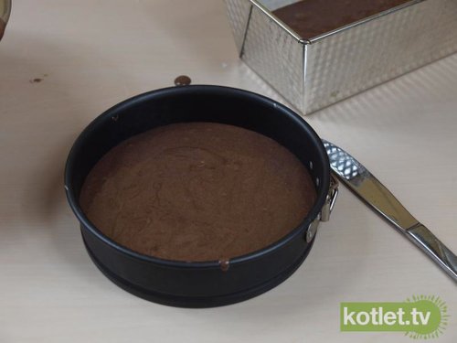 Przygotowanie ciasta czekoladowego