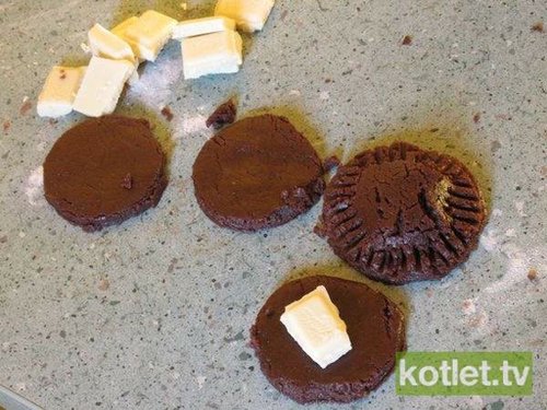 Podwójne ciasteczka nadziewane czekoladą