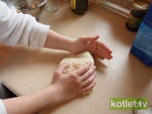Jak przygotować pizze ze szparagami
