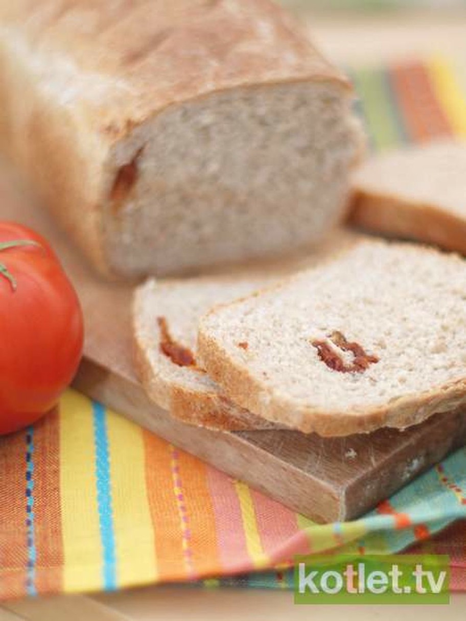 Chleb drożdżowy z suszonymi pomidorami kotlet tv