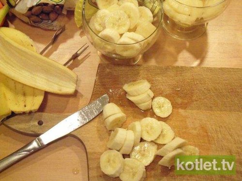 Jak zrobić deser z bananami i ananasem