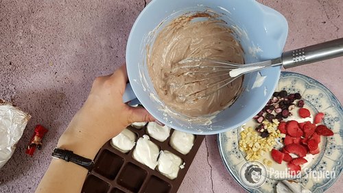 Jogurtowe mrożone czekoladki