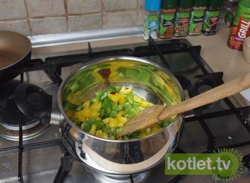 Jak zrobić zupę gulaszową